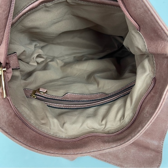 Beautiful Women’s Backpack With Gold Hardware Adjustable Straps Zip Compartments - Picture 10 of 12